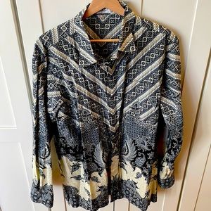 Long sleeve Batik.
